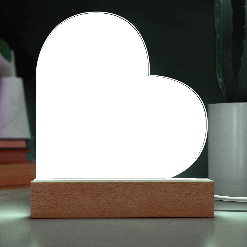 Plaque en acrylique gravée en forme de cœur