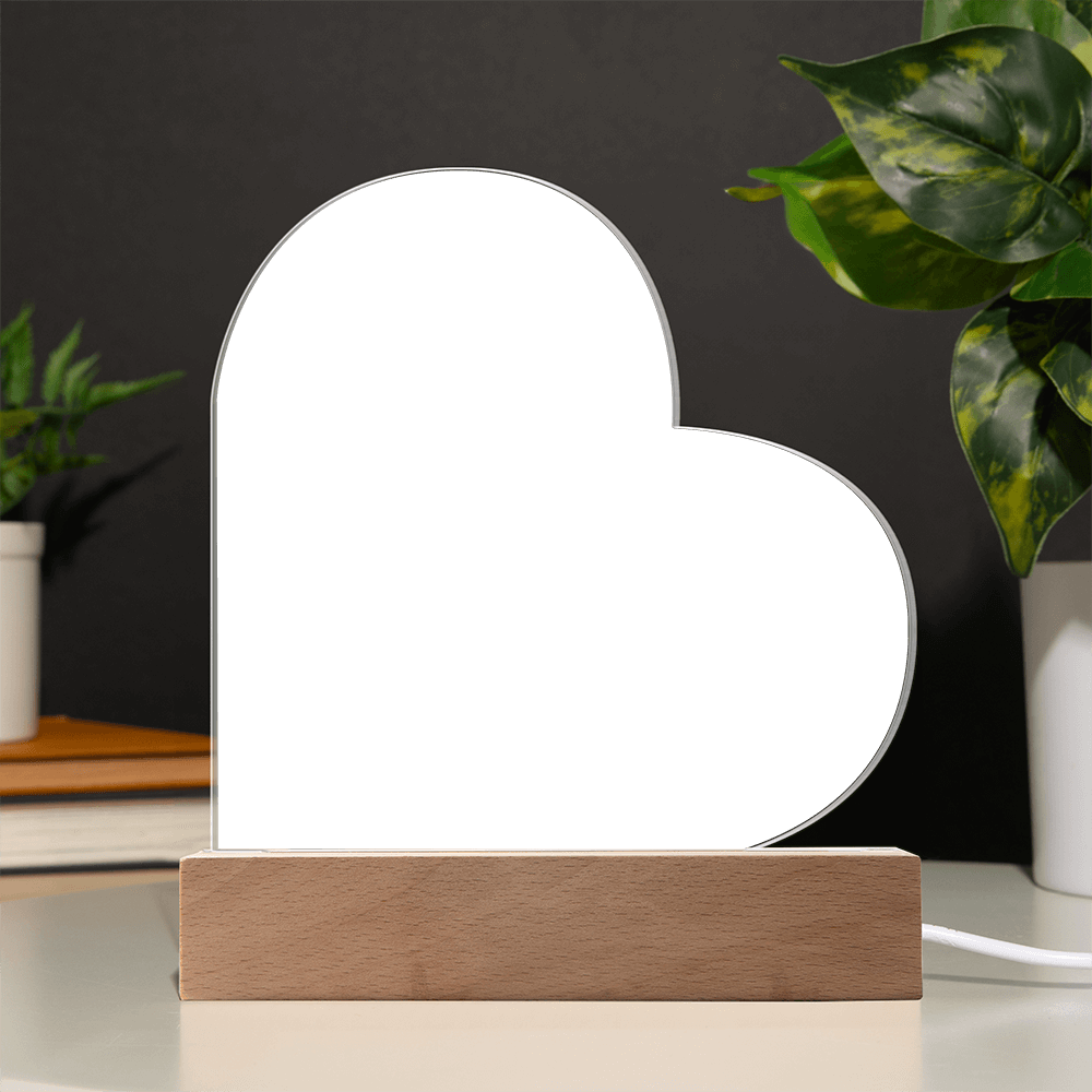 Plaque en acrylique gravée en forme de cœur